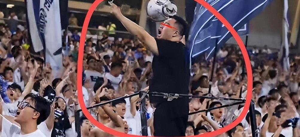 祸不及家人！媒体人：球迷需要引导形成积极的竞争文化